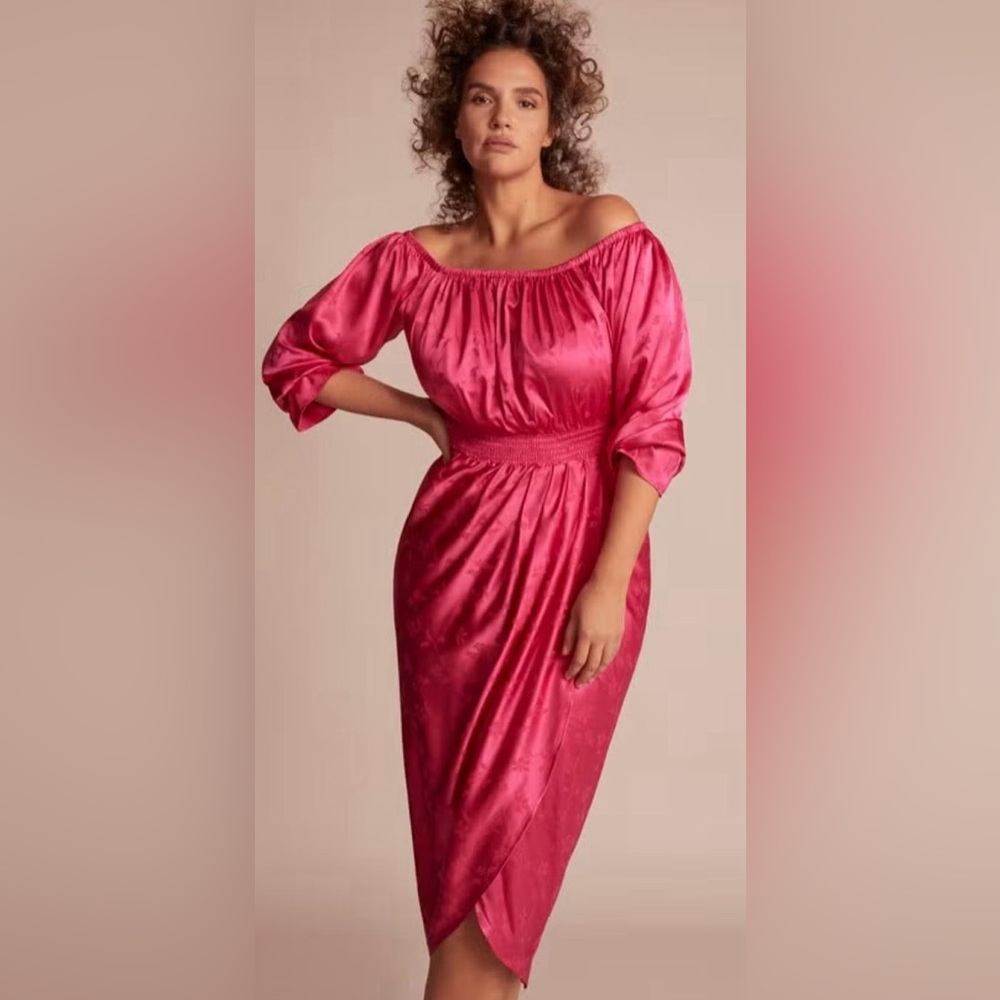 BRITTNEY FLORAL LONG SLEEVE SATIN MIDI DRESS IN PINK PEACOCK